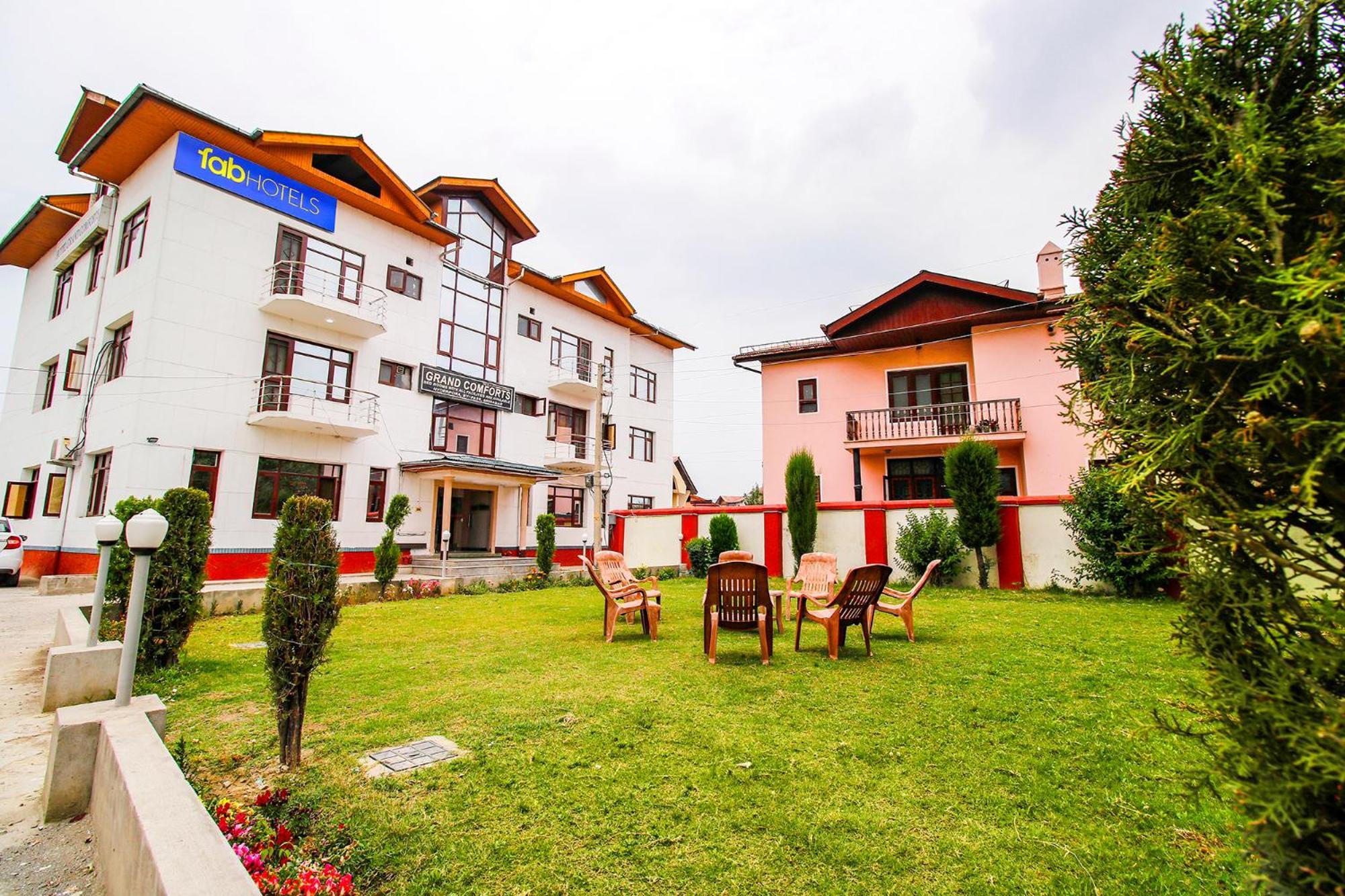 Fabhotel Grand Comforts Haidarpur Luaran gambar