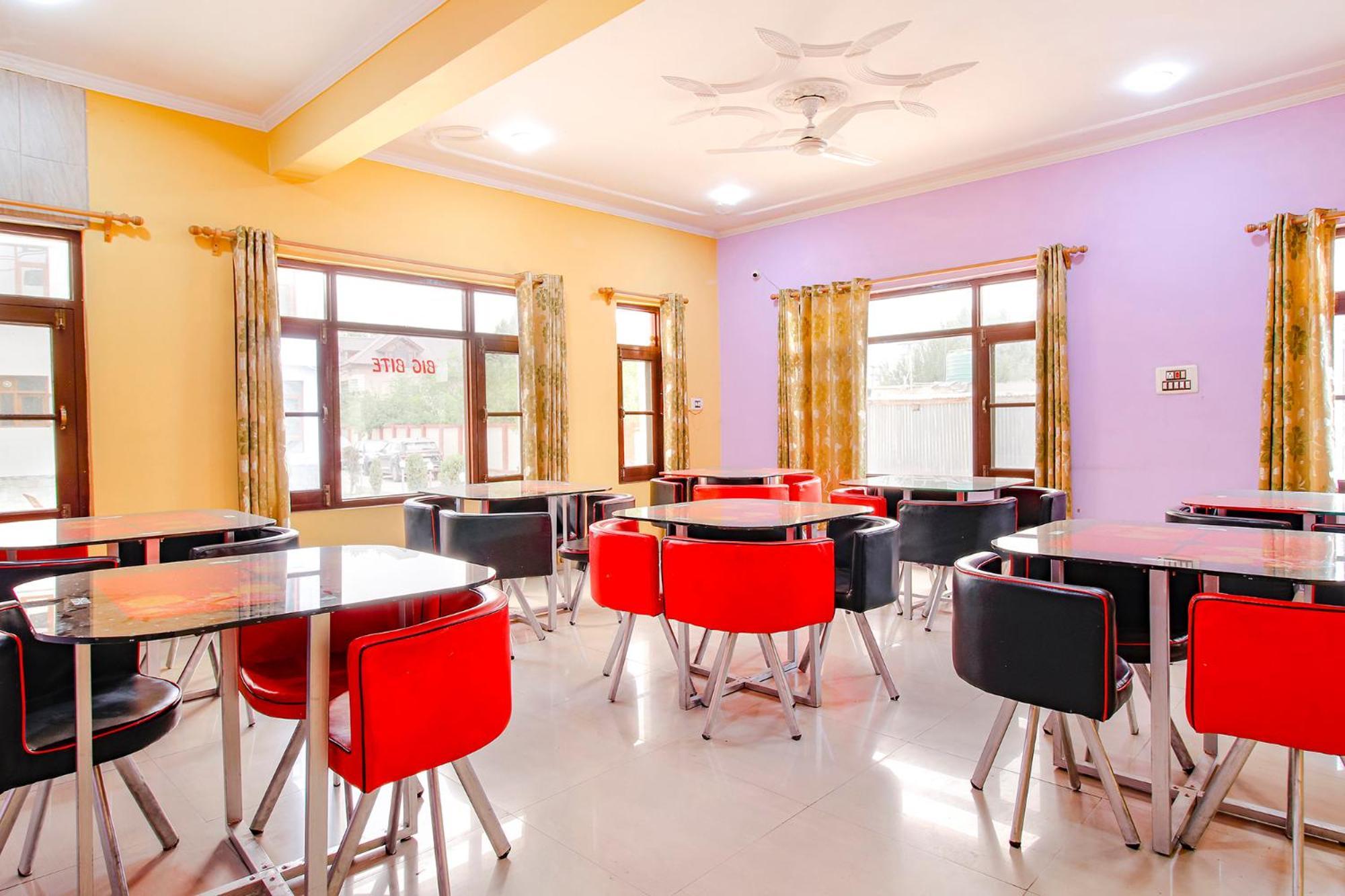 Fabhotel Grand Comforts Haidarpur Luaran gambar