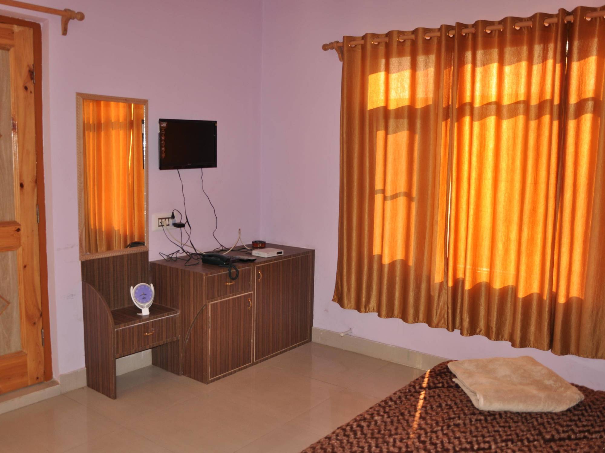 Fabhotel Grand Comforts Haidarpur Luaran gambar